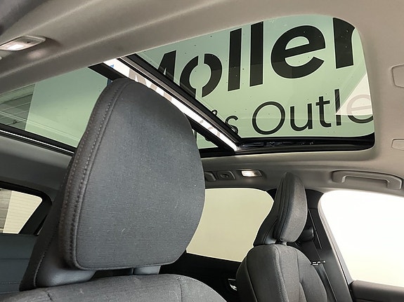 Volvo XC60 17 of 26