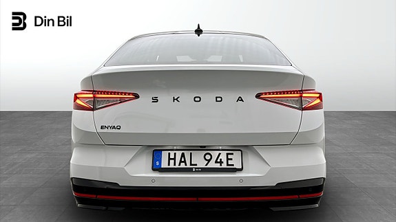 Skoda Enyaq 5 of 21