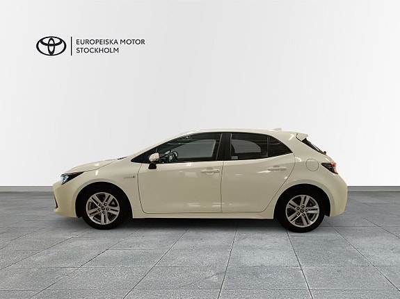 Toyota Corolla 4 of 18