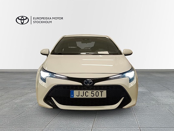 Toyota Corolla 6 of 18