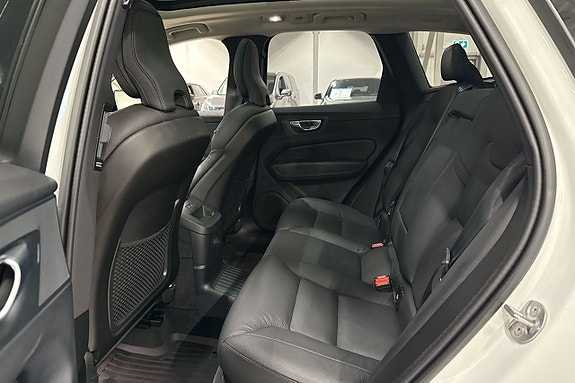 Volvo XC60 25 of 27