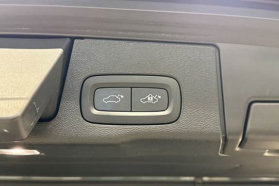 Volvo XC60 27 of 27