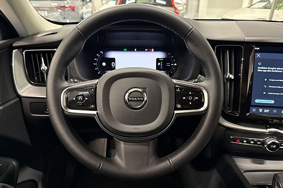 Volvo XC60 11 of 27