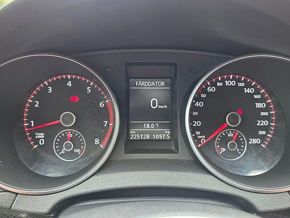 Volkswagen Golf VI 5 of 7