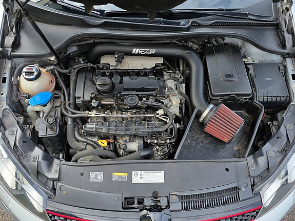Volkswagen Golf VI 6 of 7
