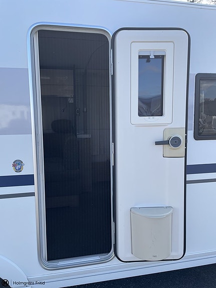 Adria Alpina 663Pt BARNKAMMARE | QUEENSBED | CYKELSTÄLL 9 of 20