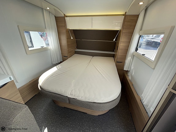 Adria Alpina 663Pt BARNKAMMARE | QUEENSBED | CYKELSTÄLL 18 of 20