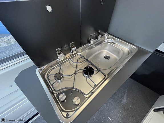 Adria Twin Select 640 SGX 11 of 26