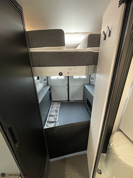 Adria Twin Select 640 SGX 16 of 26