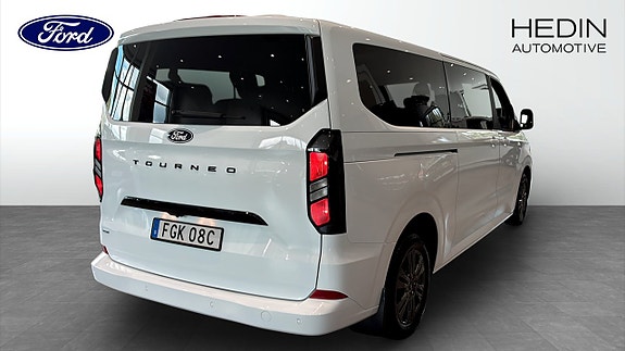Ford Custom Tourneo 2 of 12