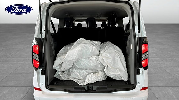 Ford Custom Tourneo 10 of 12
