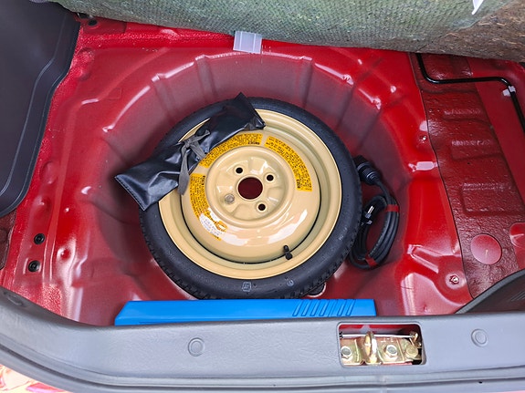 Mazda 323S 6 of 11