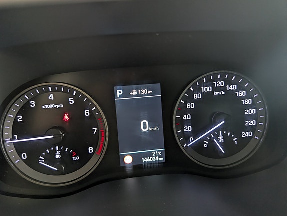 Hyundai Tucson 8 of 12
