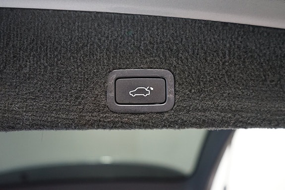 Volvo XC60 12 of 13