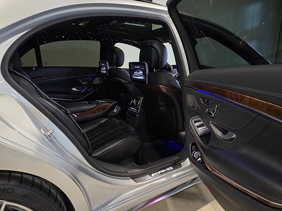 Mercedes-Benz S63 27 of 30