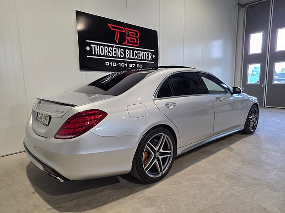Mercedes-Benz S63 13 of 30