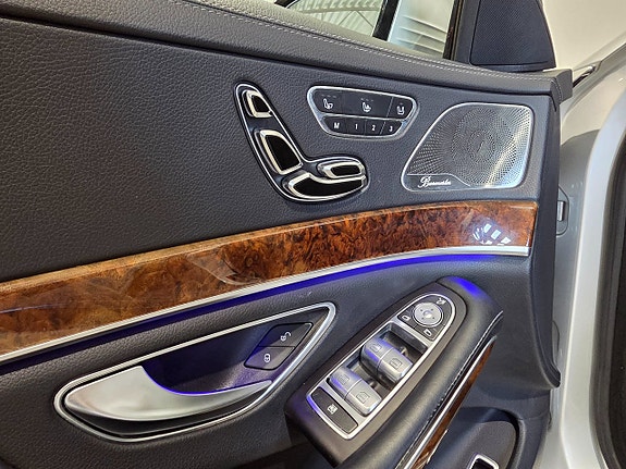 Mercedes-Benz S63 19 of 30