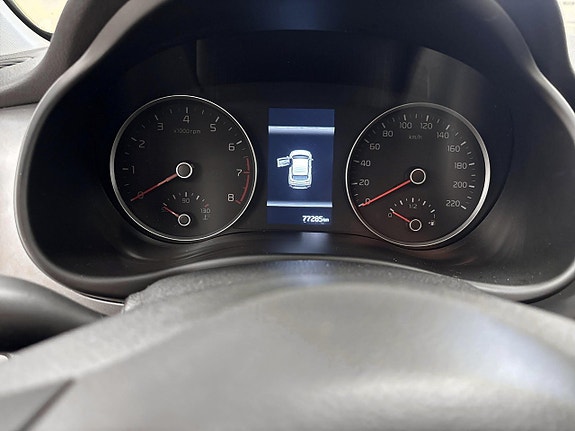 Kia Stonic 10 of 15