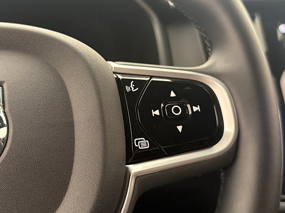 Volvo V90 27 of 30