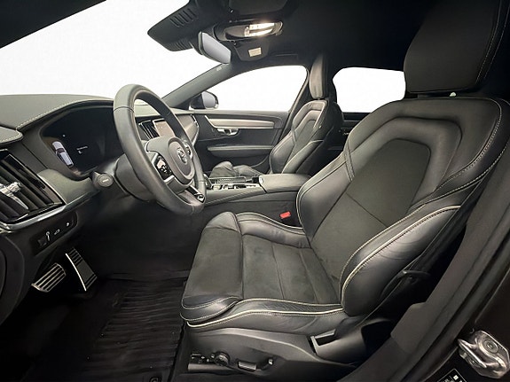 Volvo V90 14 of 30