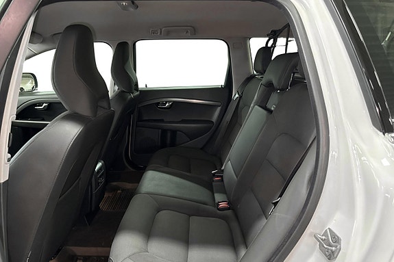 Volvo XC70 9 of 15