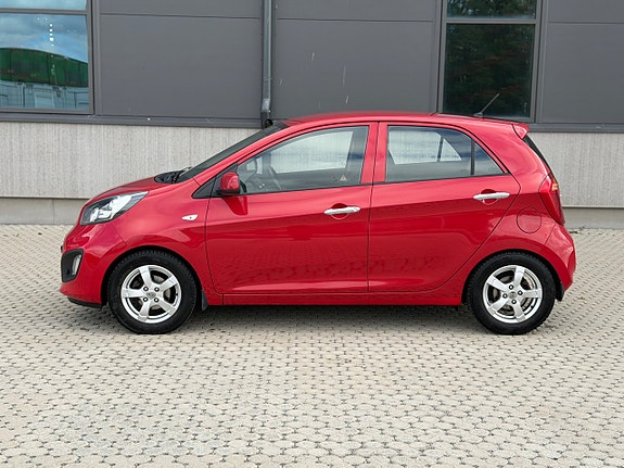 Kia Picanto 2 of 13