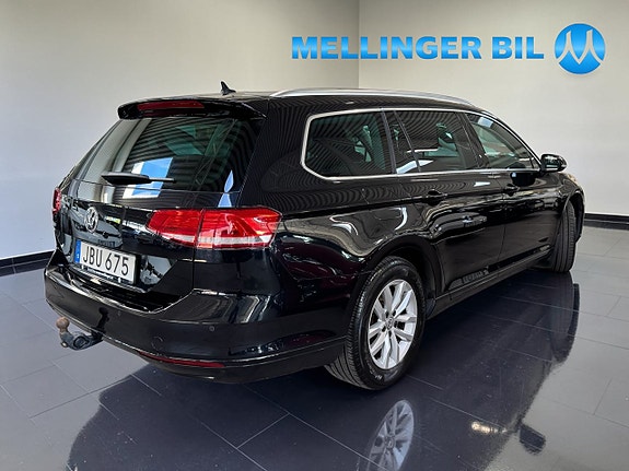 Volkswagen Passat 3 of 15