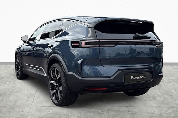 Polestar 3 8 of 19