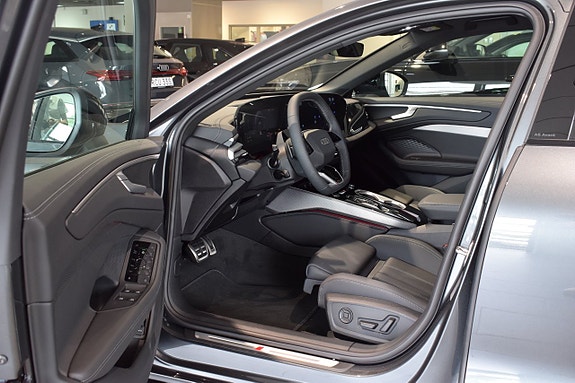 Audi A6 4 of 9