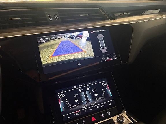 Audi e-tron Sportback 10 of 21