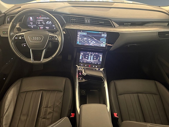 Audi e-tron Sportback 2 of 21