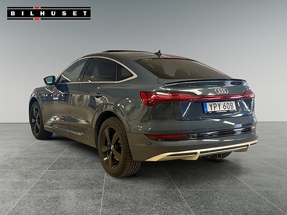Audi e-tron Sportback 4 of 21