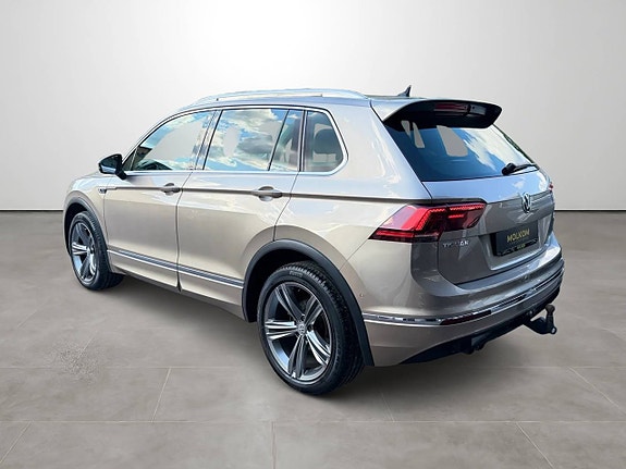 Volkswagen Tiguan 5 of 21