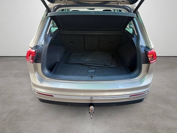 Volkswagen Tiguan 17 of 21