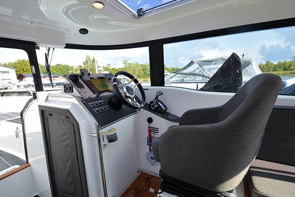 XO 270 Cabin (2016/2026) Ny Mercury V10 425, Garanti 10 of 12