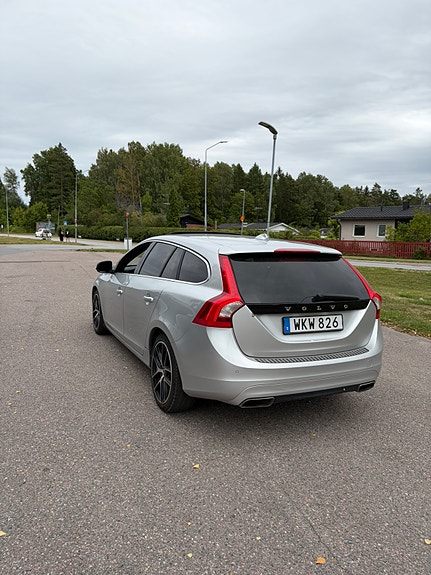 Volvo V60 5 of 7