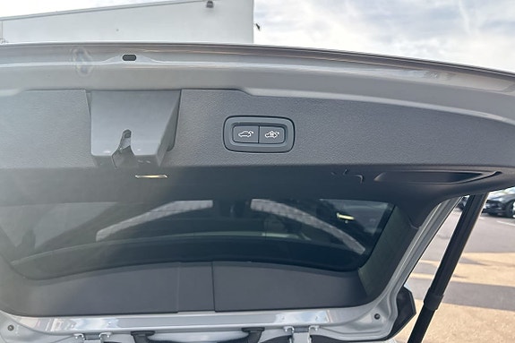 Volvo V60 12 of 15