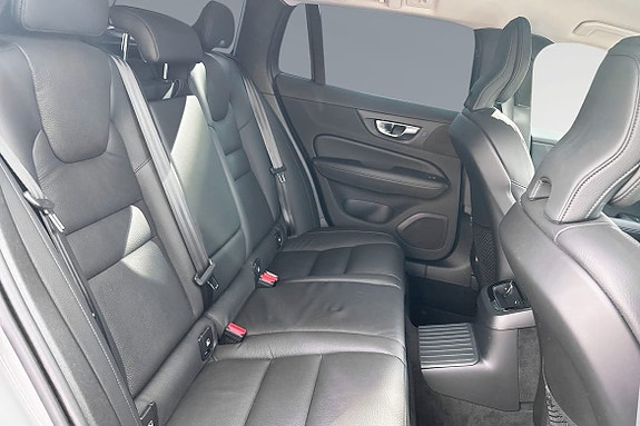 Volvo V60 11 of 15
