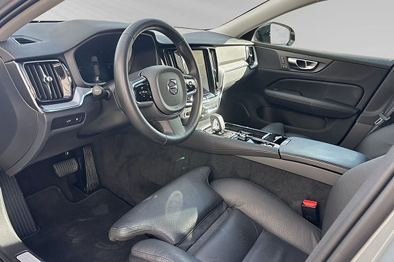Volvo V60 7 of 15