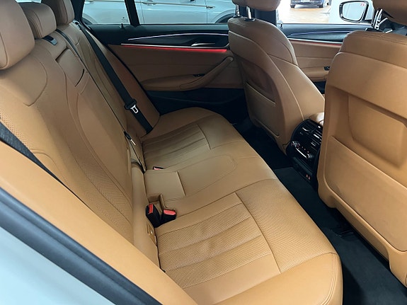 BMW 530e 23 of 26