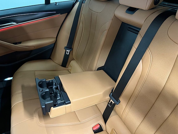 BMW 530e 25 of 26