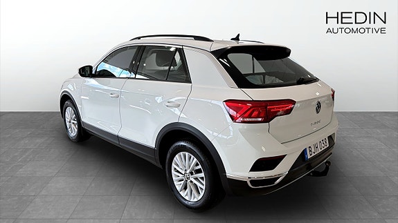 Volkswagen T-Roc 3 of 12