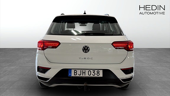 Volkswagen T-Roc 4 of 12