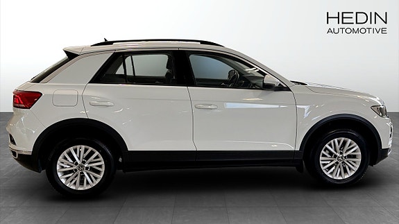 Volkswagen T-Roc 6 of 12