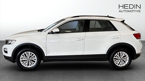 Volkswagen T-Roc 2 of 12