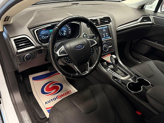 Ford Mondeo 12 of 23