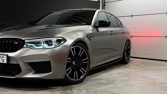 BMW M5 2 of 30