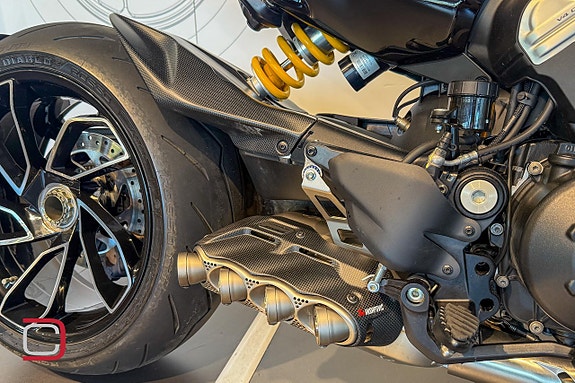 Ducati Diavel V4 *Akrapovic helsystem + kolfiber* 2 of 6