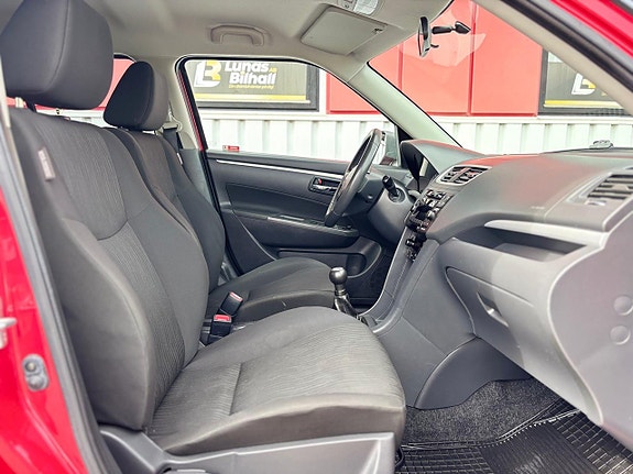 Suzuki Swift 16 of 21