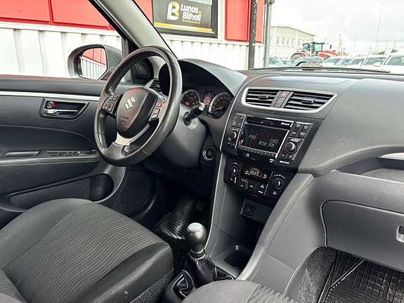 Suzuki Swift 11 of 21